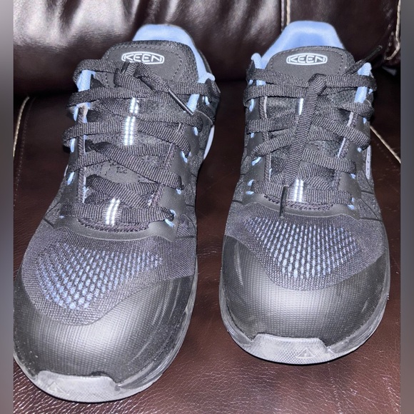 Keen Women's Vista Energy (Carbon Toe) Sneaker Size 10 in Hydrangea Black Work - Picture 3 of 12